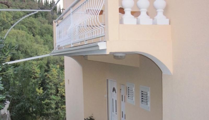 House side Suscepan Herceg Novi-Top Estate Montenegro