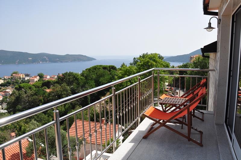 House with sea view in Herceg Novi