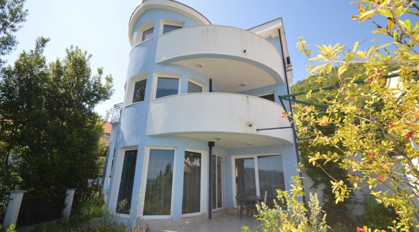 Property Baosici Herceg Novi-Top Estate Montenegro