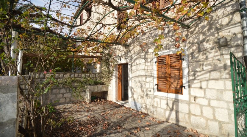 House Perast Kotor-Top Estate Montenegro