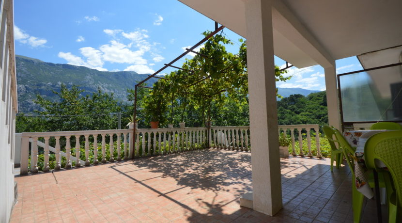Real estate Prcanj Kotor-Top Estate Montenegro