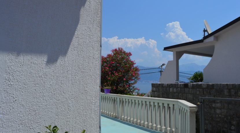House Krasici Tivat-Top Estate Montenegro