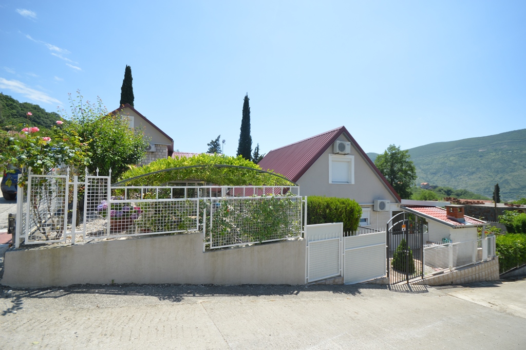 Zwei Häuser Drenovnik, Igalo Herceg Novi