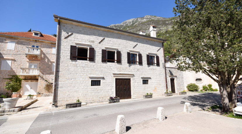 Nekretnine Perast Kotor-Top Estate Montenegro