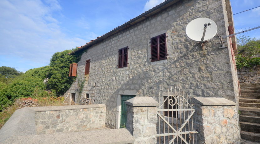 Stonehouse Zagora Kotor-Top Estate Montenegro