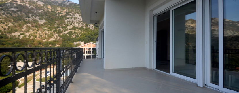 Property Risan Kotor-Top Estate Montenegro