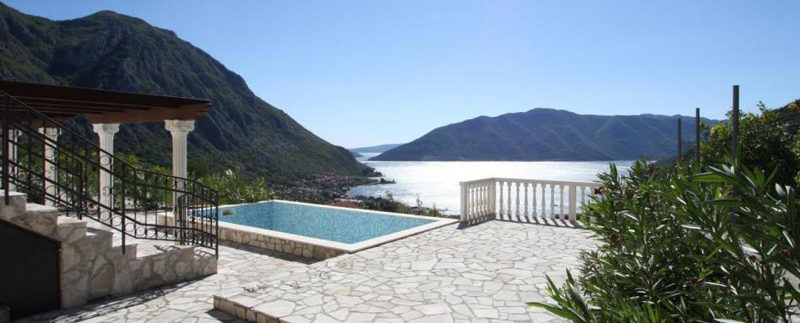 Beautiful house with pool Risan, Kotor-Top Estate Montenegro