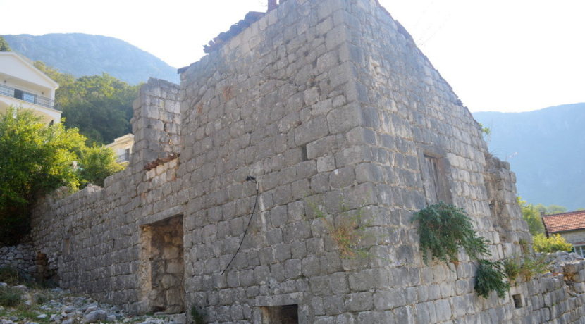 Nekretnine Risan Kotor-Top Estate Montenegro