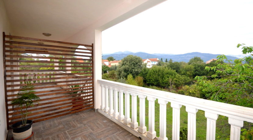 Real estate Krasici Tivat-Top Estate Montenegro