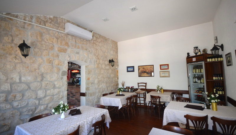 House with Restaurant Prcanj Kotor-Top Estate Montenegro