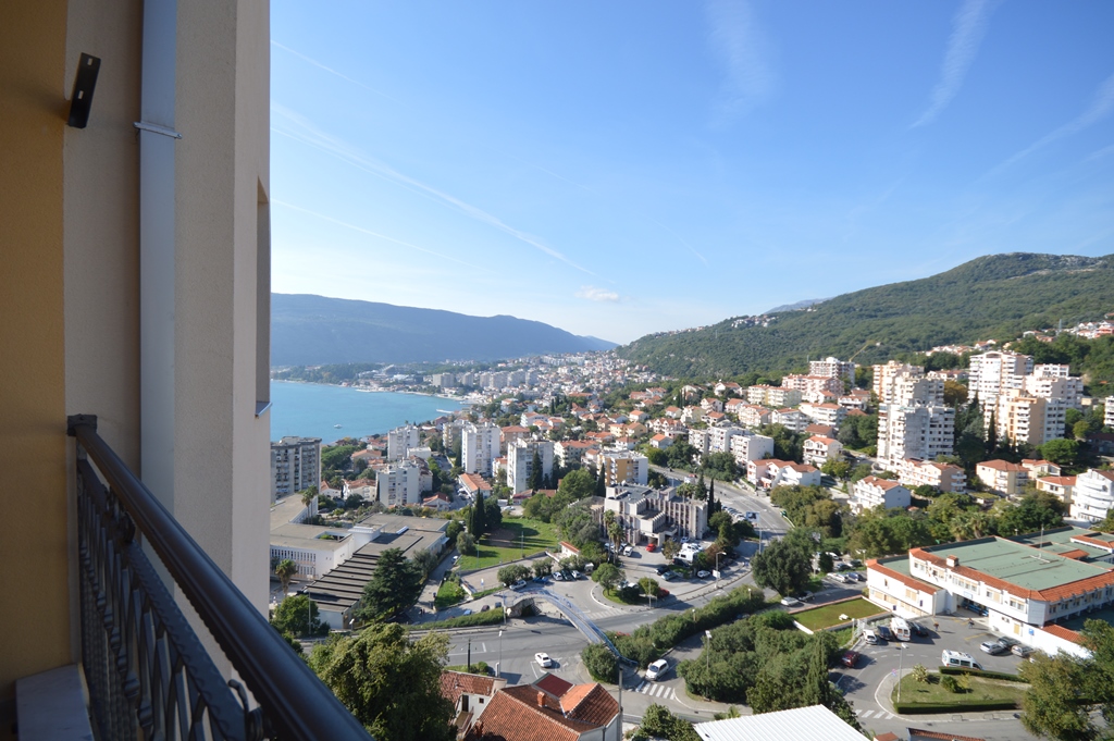 Wohnung mit fantastischem Meerblick, Herceg Novi