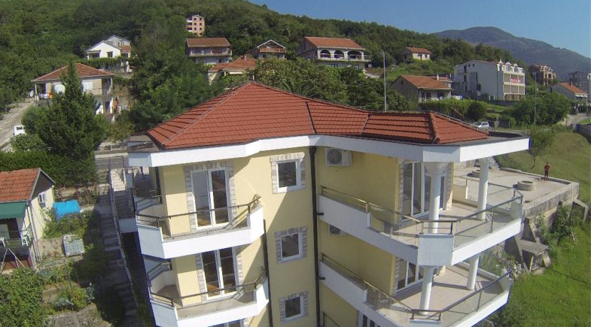 Роскошные апартаменты Биела, Герцег Нови-Топ недвижимости Черногории