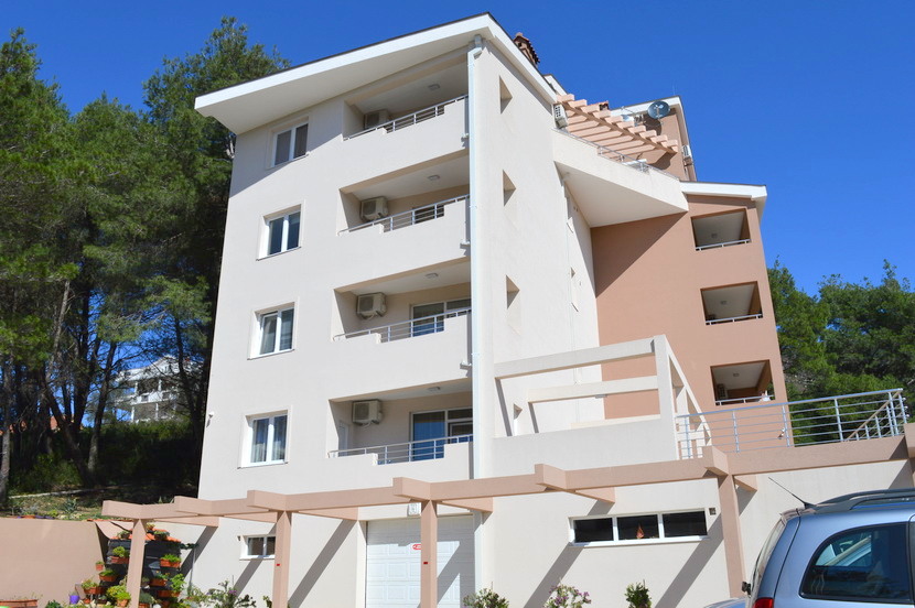 Two bedroom apartments Kavac, Tivat