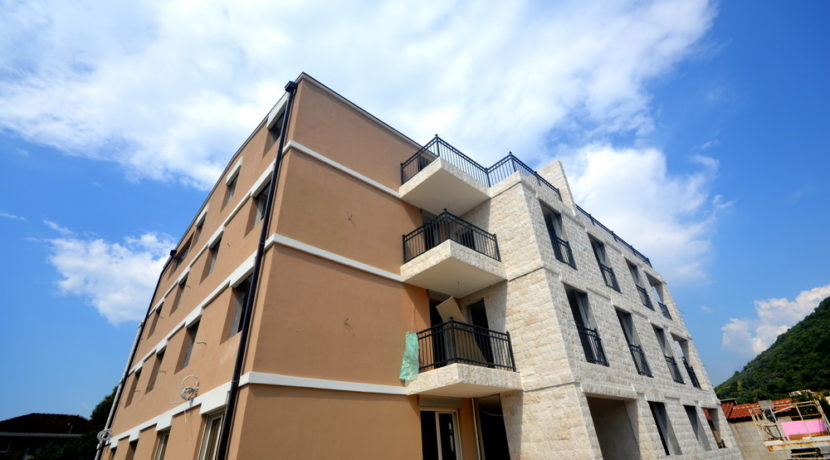 Эксклюзивные апартаменты в новом здании Донья Ластва, Тиват-Топ недвижимости Черногории
