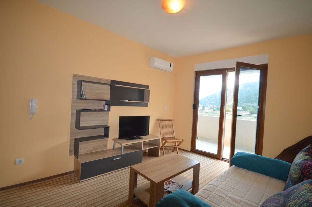 Attractive one bedroom apartment in Igalo, Herceg Novi