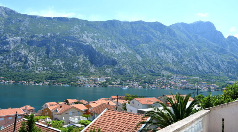 Дом с видом на море Прчань, Котор-Топ недвижимости Черногории