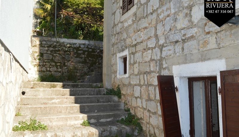Ruina Kumbor, Herceg Novi-Top Nekretnine Crna Gora
