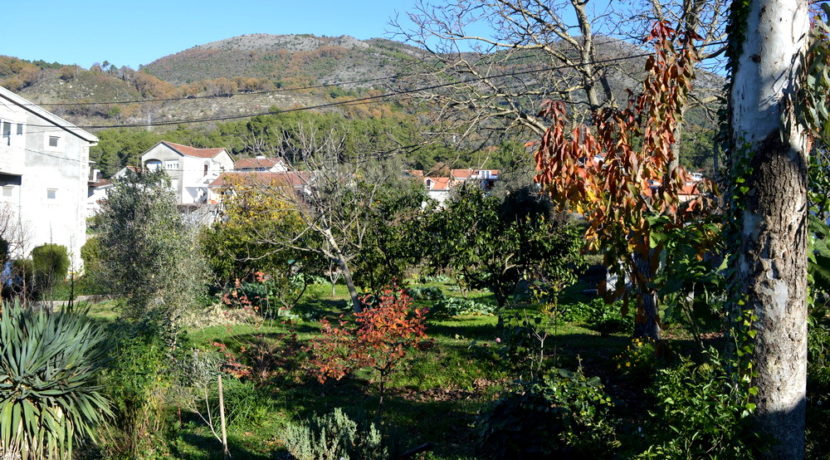 House Vrijes, Tivat-Top Estate Montenegro