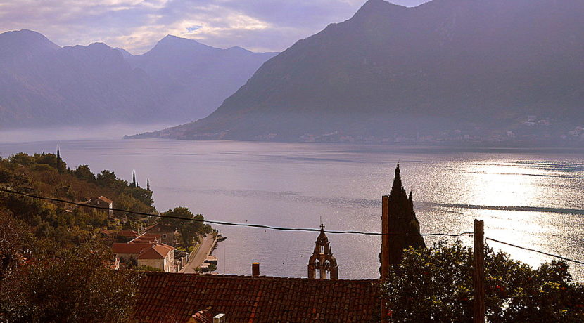 Charming stone house Perast, Kotor-Top Estate Montenegro