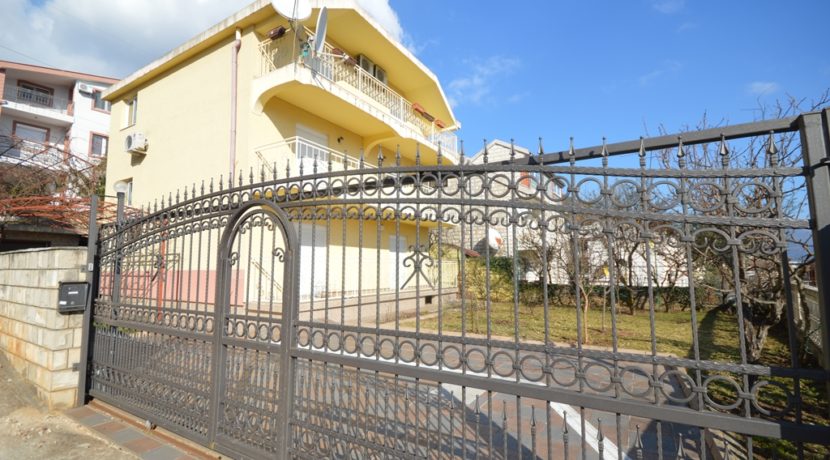 Lijepa Kuća Baošići, Herceg Novi-Top Nekretnine Crna Gora