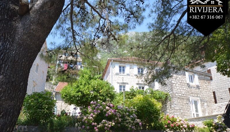 Stone house with garden Perast, Kotor-Top Estate Montenegro