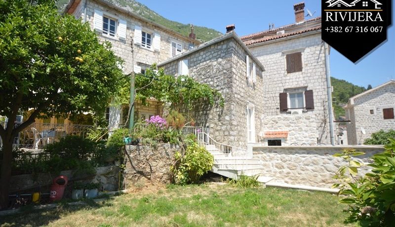 Typisches steinhaus Perast, Kotor-Top Estate Montenegro