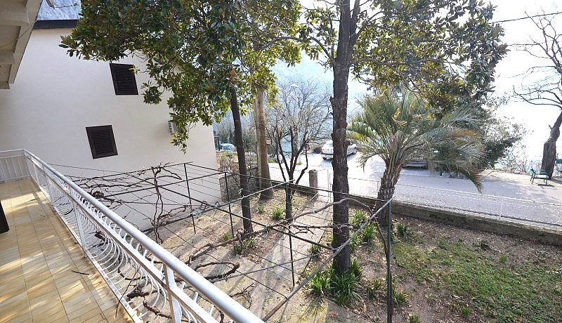 House on the first line Orahovac, Kotor-Top Estate Montenegro