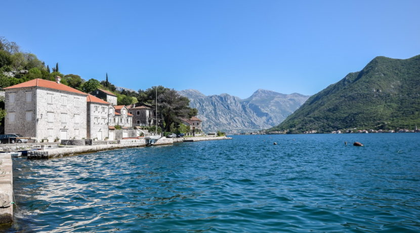 Haus an der ersten linie Perast, Kotor-Top Immobilien Montenegro