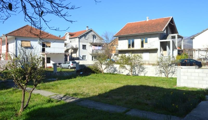 Kuća sa placom Seljanovo, Tivat-Top Nekretnine Crna Gora