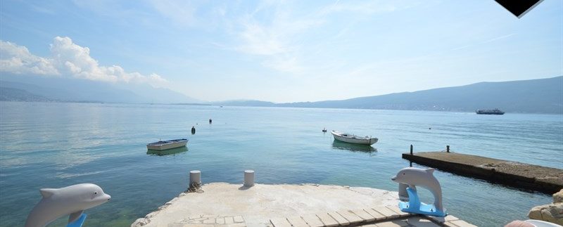Kuća na atraktivnoj lokaciji Bijela, Herceg Novi-Top Nekretnine Crna Gora