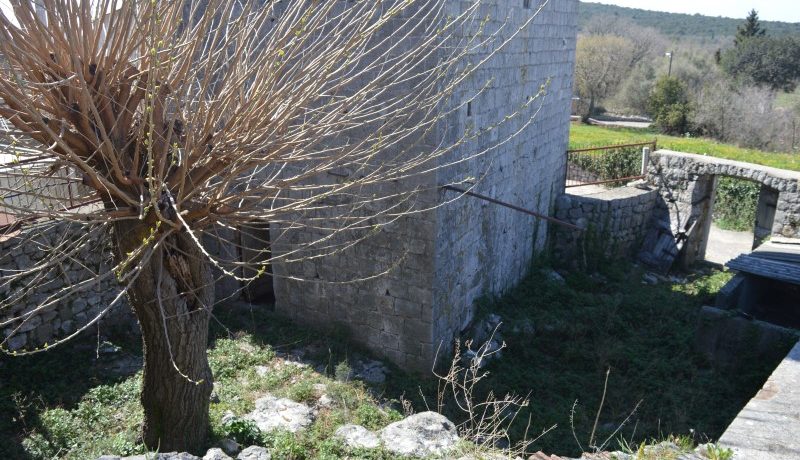 Posjed sa kamenom kućom Mrkovi, Luštica, Herceg Novi-Top Nekretnine Crna Gora