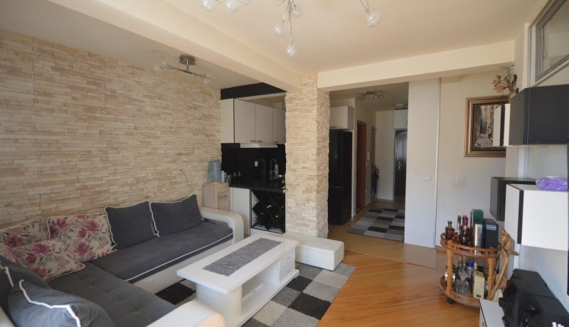 Schöne Wohnung Zentrum, Tivat-Top Immobilien Montenegro