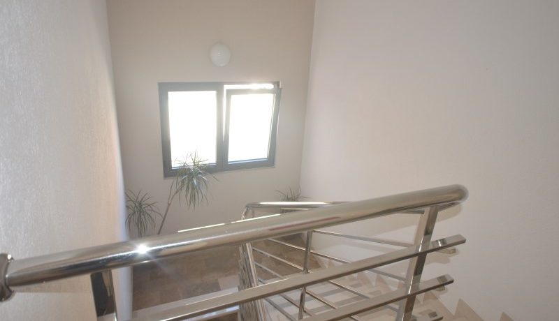 Dvosoban Stan Dobrota, Kotor-Top Nekretnine Crna Gora