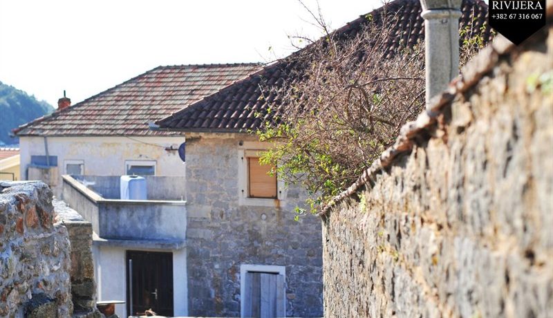 Ruine für renovierung Rose, Lustica, Herceg Novi-Top Immobilien Montenegro