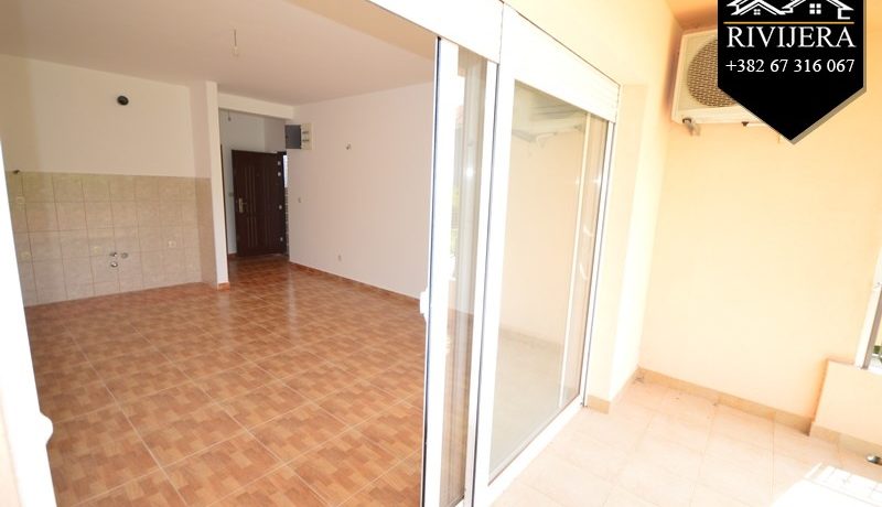Schöne Terrassenwohnung Djenovici, Herceg Novi-Top Estate Montenegro