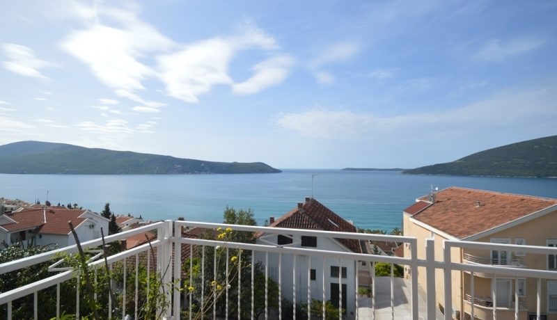 Stan sa pogledom na more Centar, Herceg Novi-Top Nekretnine Crna Gora