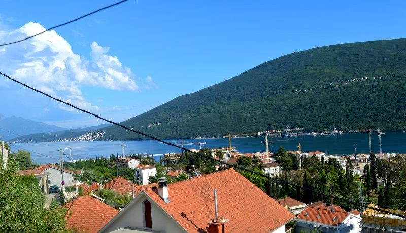 Дом с видом на море Кумбор, Герцег Нови-Топ недвижимости Черногории