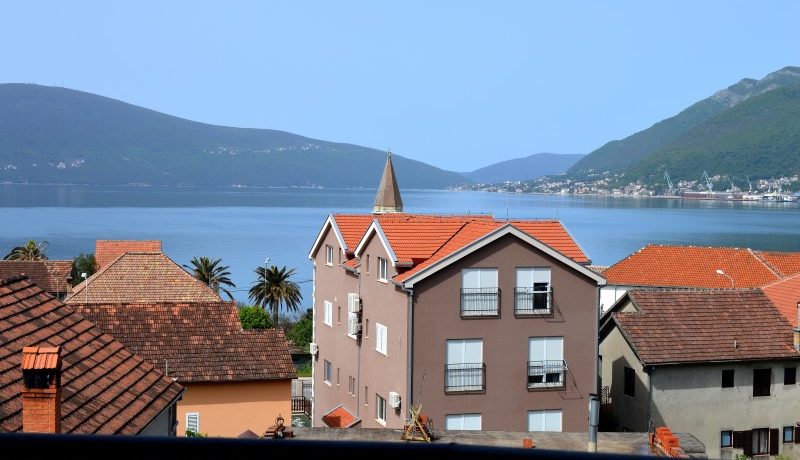 Wohnung mit Meerblick Donja Lastva, Tivat-Top Immobilien Montenegro