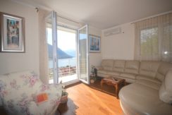Zweizimmer Wohnung mit Meerblick Dobrota, Kotor-Top Immobilien Montenegro