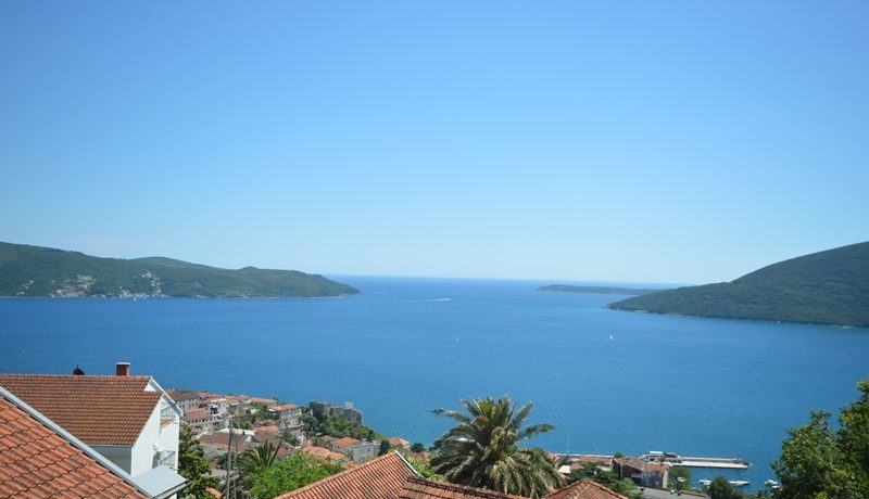 Stan sa pogledom na more Čela, Centar, Herceg Novi-Top Nekretnine Crna Gora