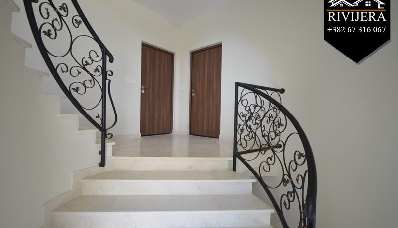 Novi kompleks sa bazenom Bijela, Herceg Novi-Top Nekretnine Crna Gora