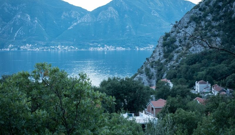 Lijepa kuća Orahovac, Kotor-Top Nekretnine Crna Gora