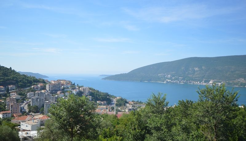 Dvije kuće sa pogledom na more Topla, Herceg Novi-Top Nekretnine Crna Gora