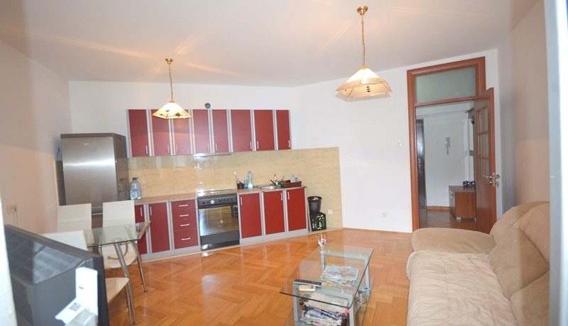 Eingerichtete Zwei Zimmer Wohnung Zentrum, Tivat-Top Immobilien Montenegro