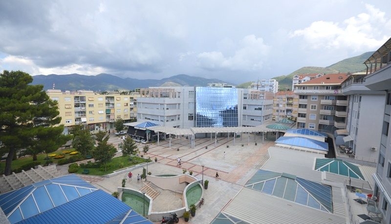 Stan sa ekstra pogledom Centar, Tivat-Top Nekretnine Crna Gora