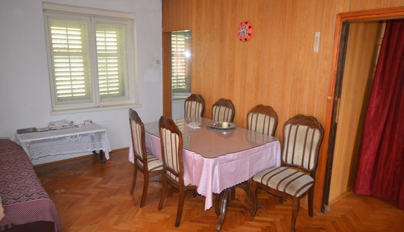 Wohnung zum renovieren Zentrum, Herceg Novi-Top Immobilien Montenegro