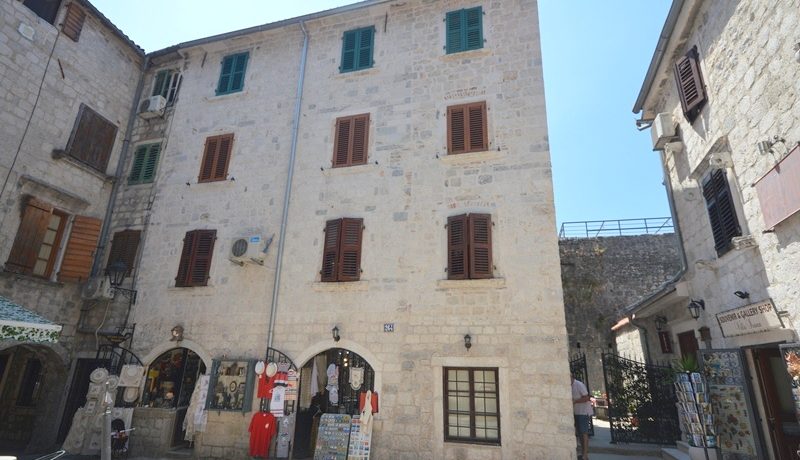 Beautiful Stone palace Old town, Kotor-Top Estate Montenegro