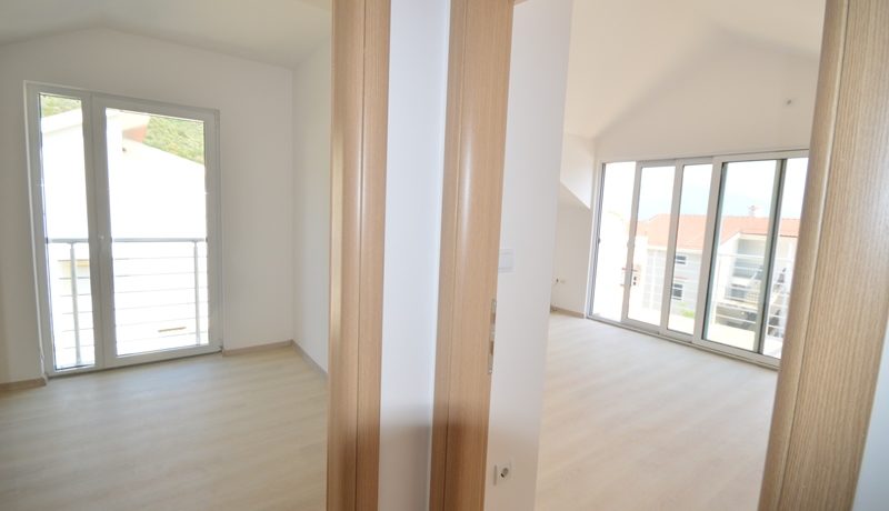 Neue Penthouse Wohnung mit Zwei Schlafzimmern Zimmer Wohnung Baosici, Herceg Novi-Top Immobilien Montenegro
