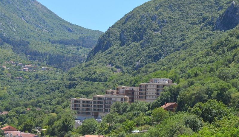 Четырехкомнатная квартира с видом на море Шкалйари, Котор-Топ недвижимости Черногории