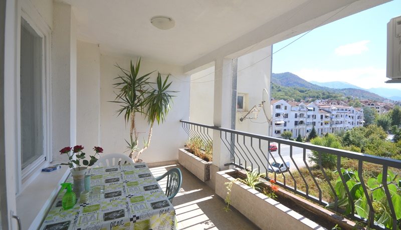 Decent two bedroom apartment Seljanovo, Tivat-Top Estate Montenegro
